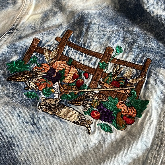Customized OOAK Vintage Acid Washed Denim Shirt - 90’s Embroidered Fall Harvest - Picture 5 of 12
